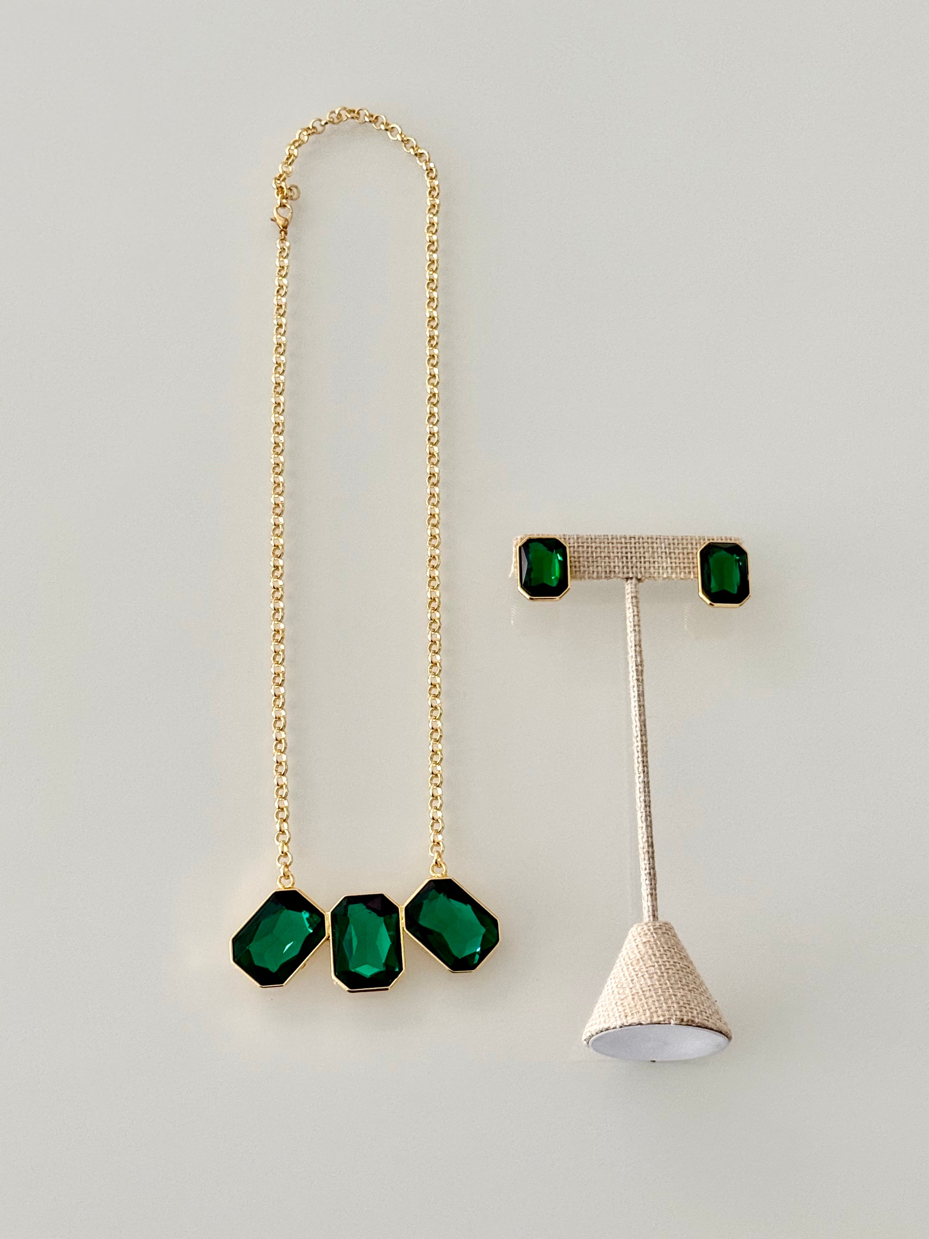 EMERALD SET