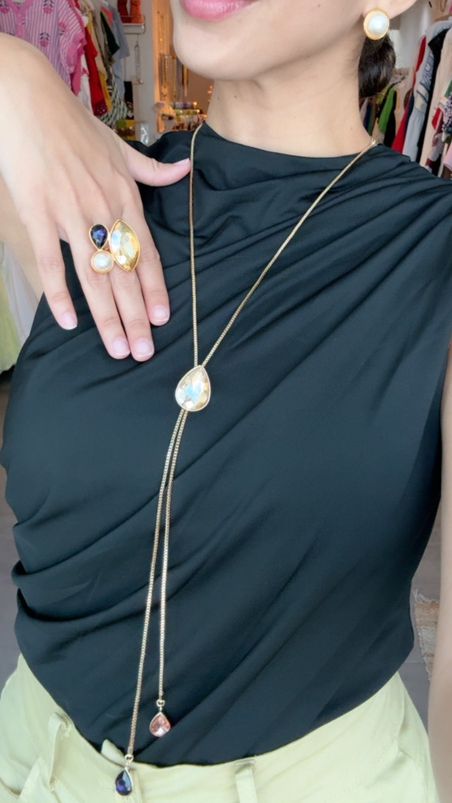 LONG GEM LARIAT NECKLACE SET IN GOLD/BLACK