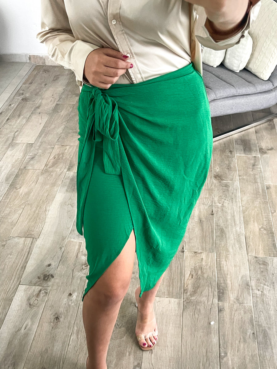 KELLY GREEN TIE WAIST MIDI SKIRT