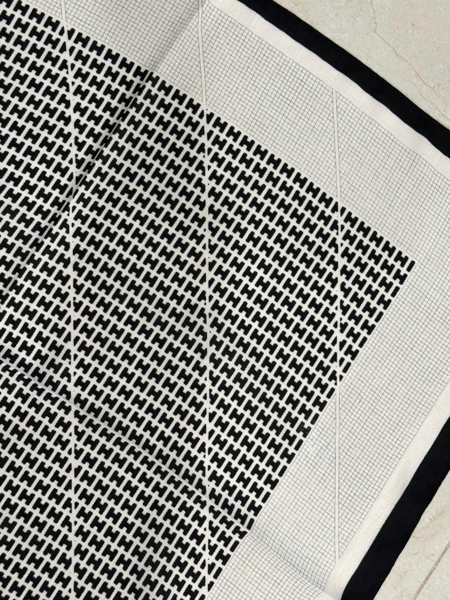 DESIGNER INSPO SCARFS