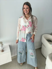 PINK FLOWER DETAILED BLOUSE