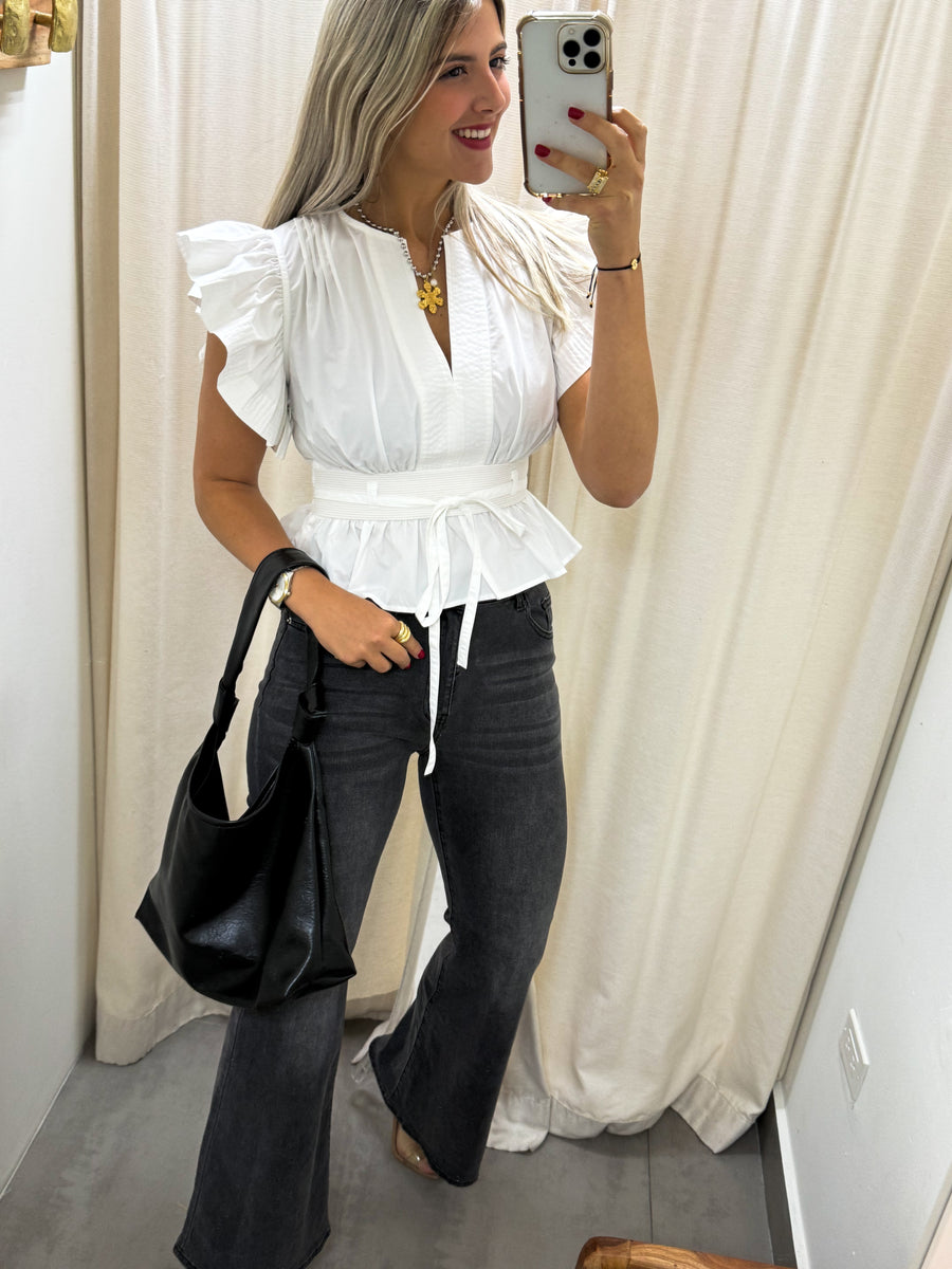 IVORY RUFFLE SLEEVES BLOUSE