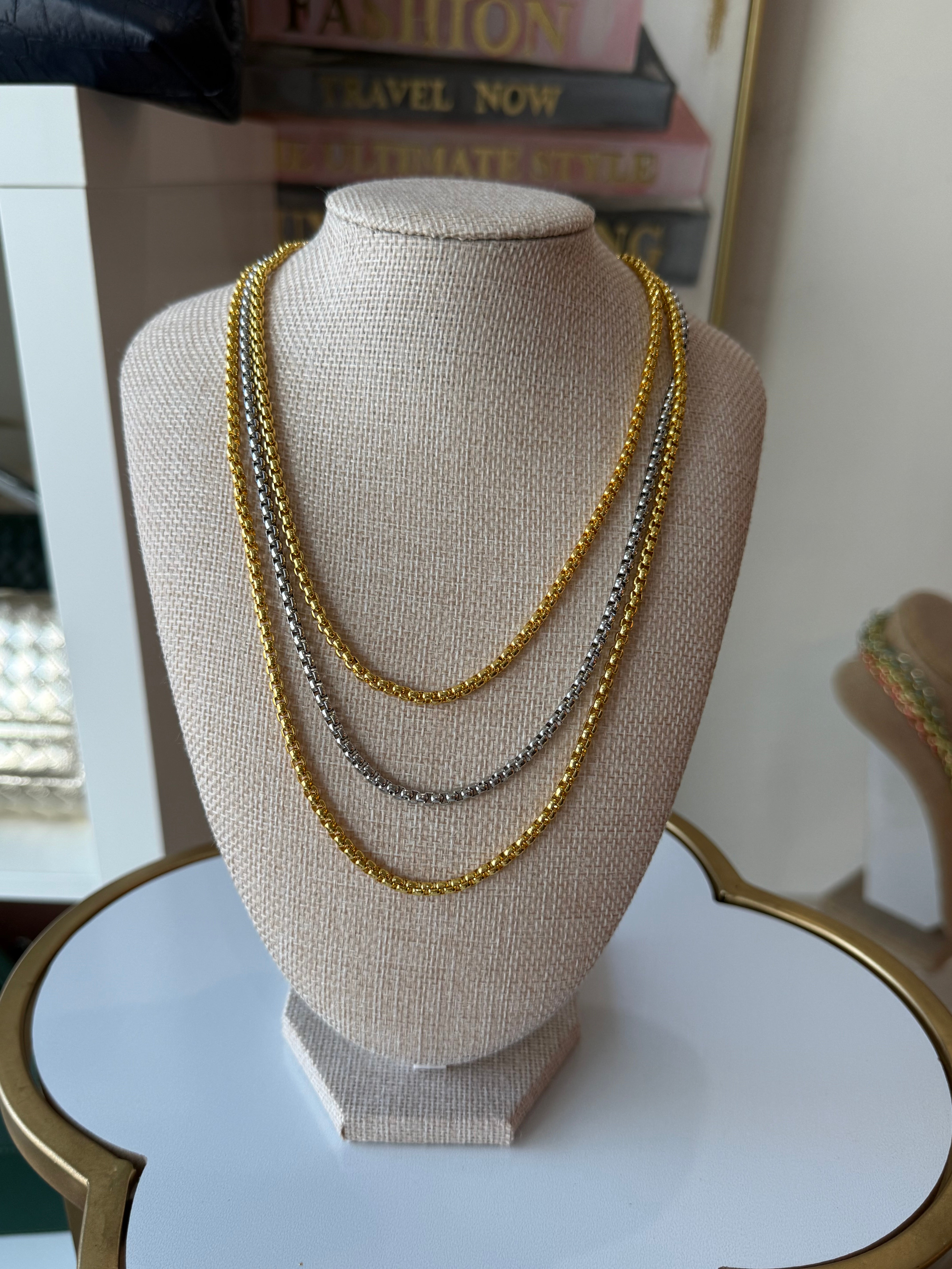 THIN TWO TONE 3-LAYERED NECKLACE COLLAB