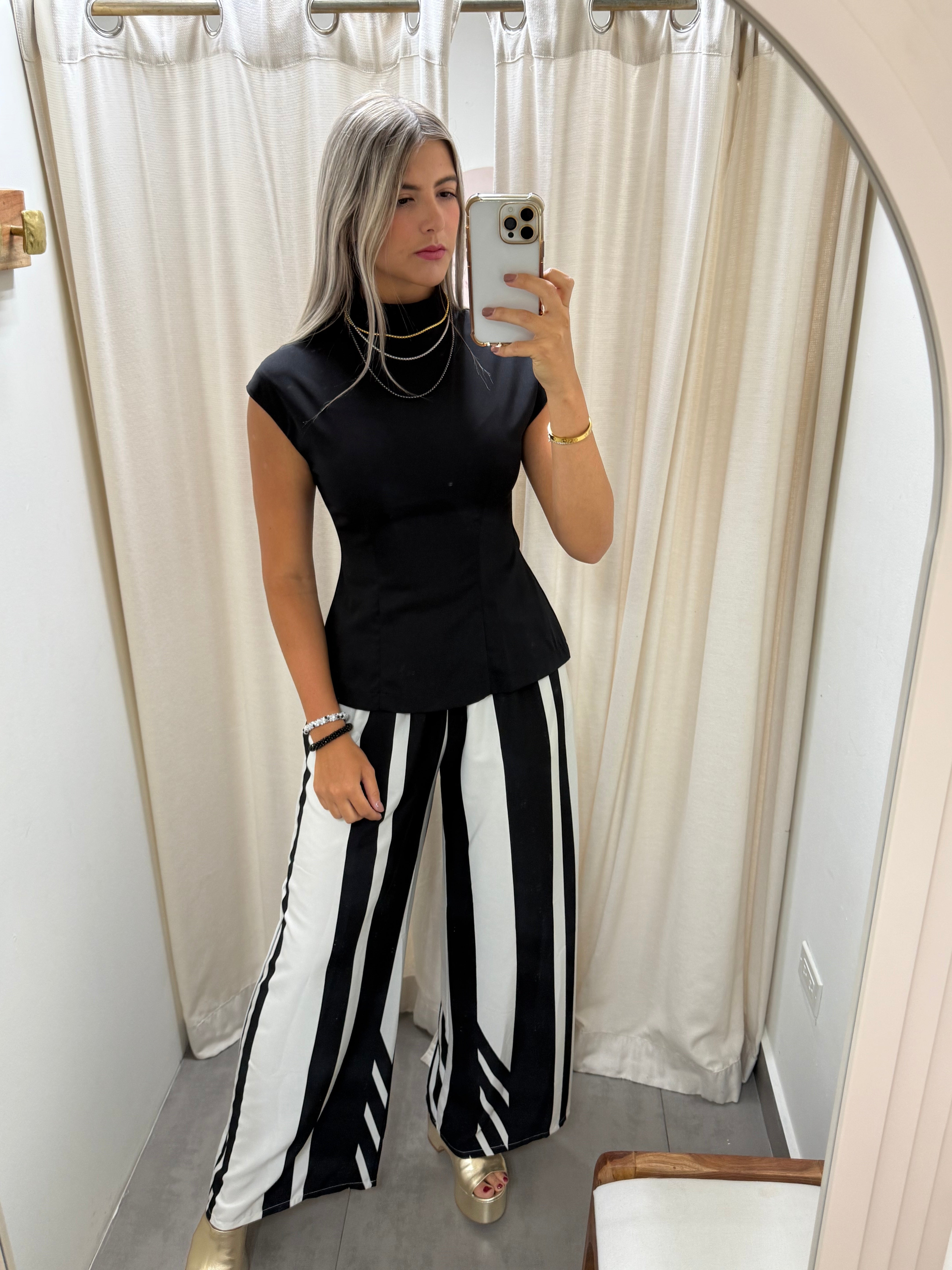 BLACK MOCK NECK BLOUSE