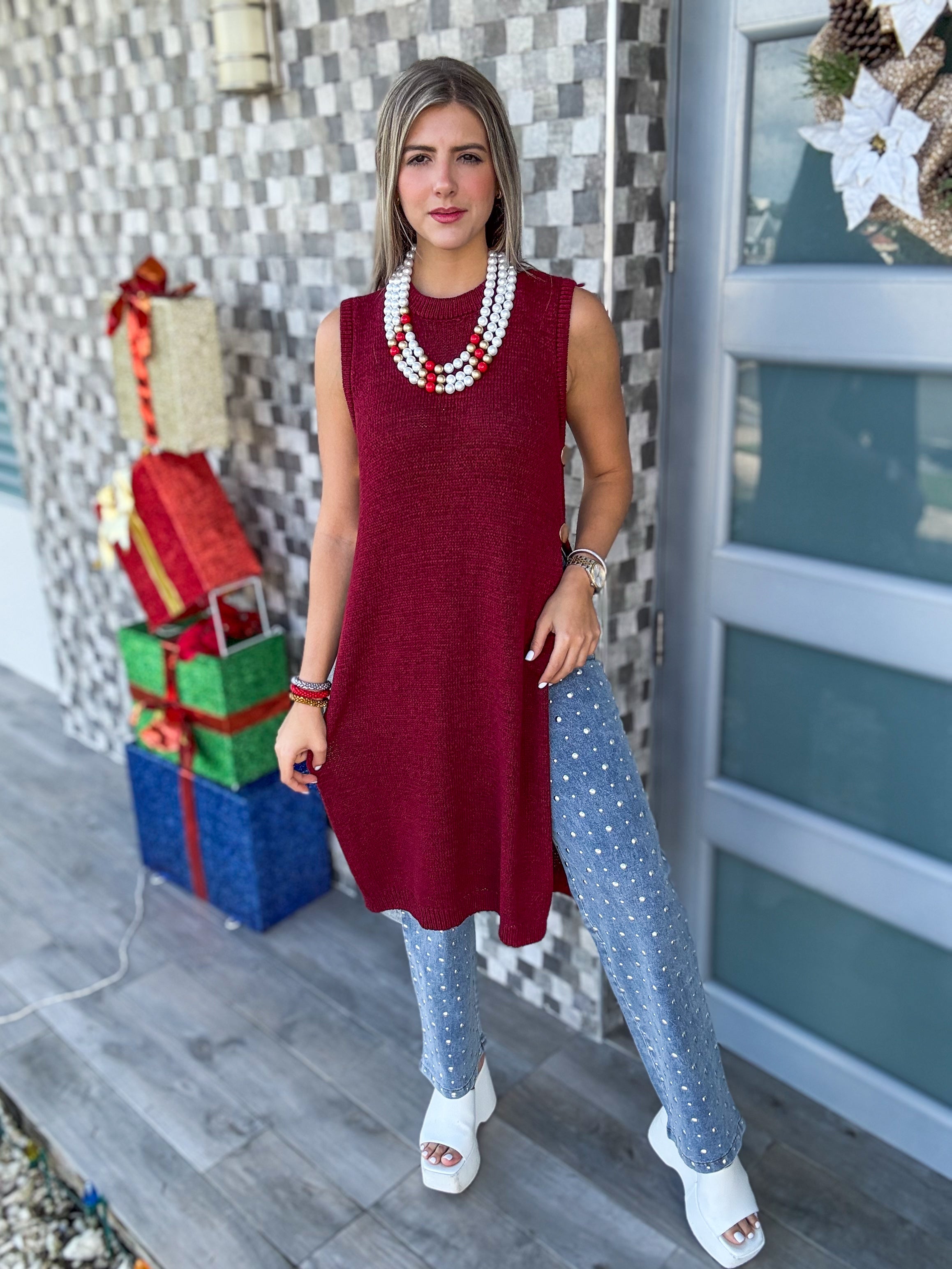 WINE SIDE BUTTON OPEN SWEATER TOP