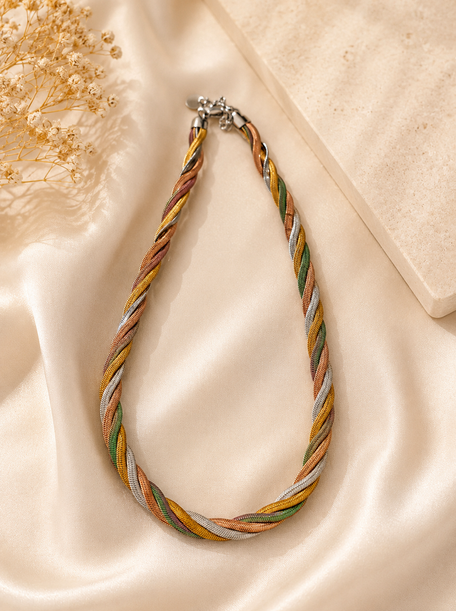 MULTICOLOR SNAKE CHAIN NECKLACE