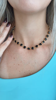 GEOMETRIC BLACK/GOLD NECKLACE