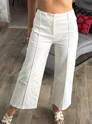 WHITE STRETCHY PANTS