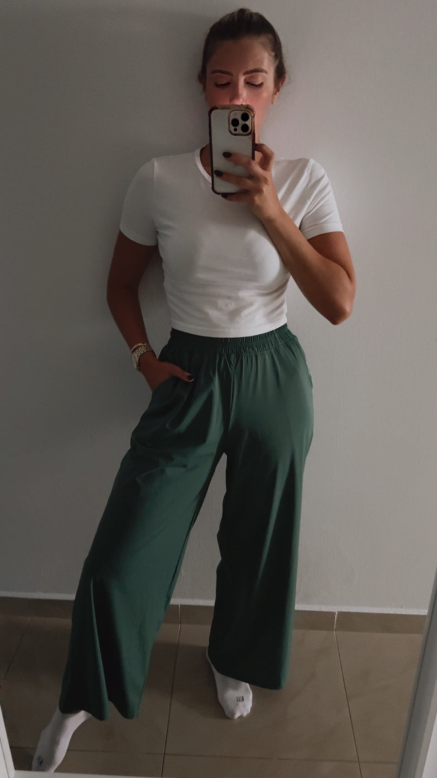 STRETCHY GREEN PANTS