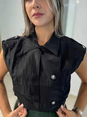 BLACK CROP BUTTONED JACKET