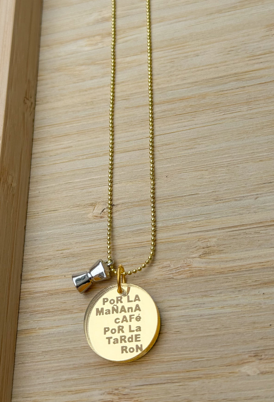 "CAFÉ & RON" GRECA ADJUSTABLE NECKLACE