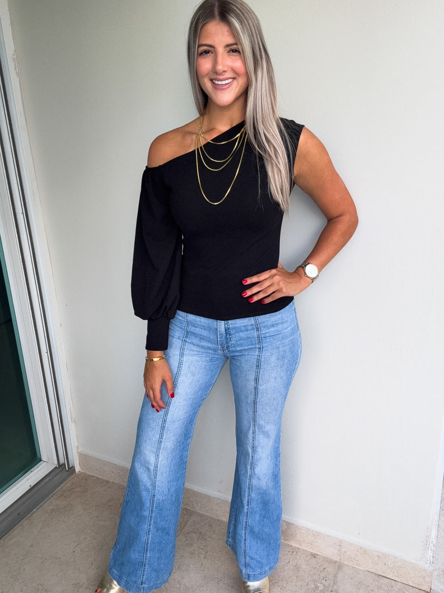 ONE SHOULDER LONG SLEEVE TOP