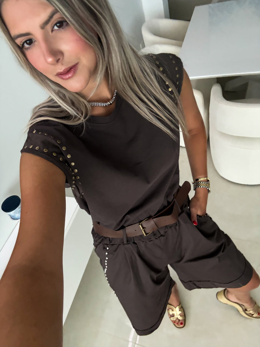 STUDDED SHORT PANTS
