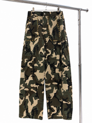 CAMO PRINT STUDDED BARREL PANTS