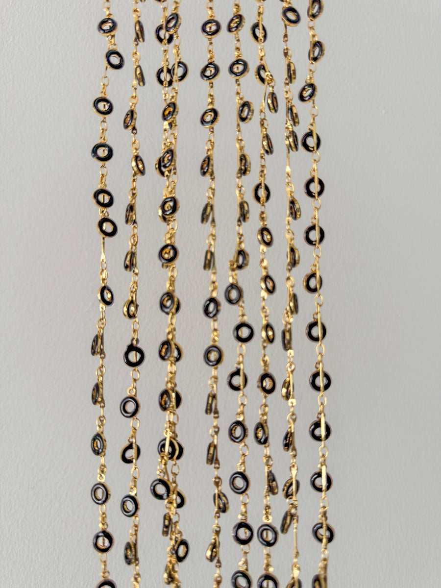 BLACK DANGLING CIRCLES NECKLACE