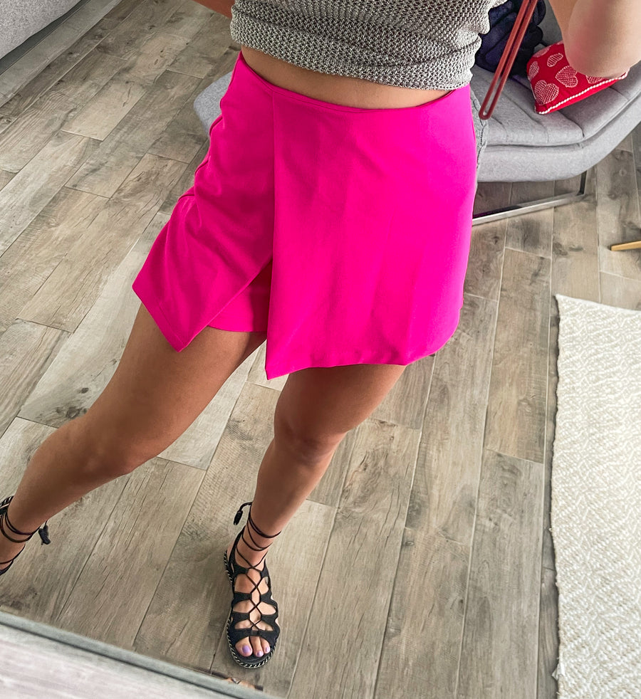 HOT PINK SKORT