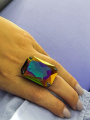 SOLEIL RING IN MAJESTIC GREEN BRANDY