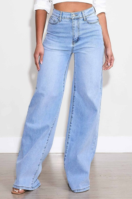 LIGHT DENIM HIGH-WAISTED WIDE LEG JEANS