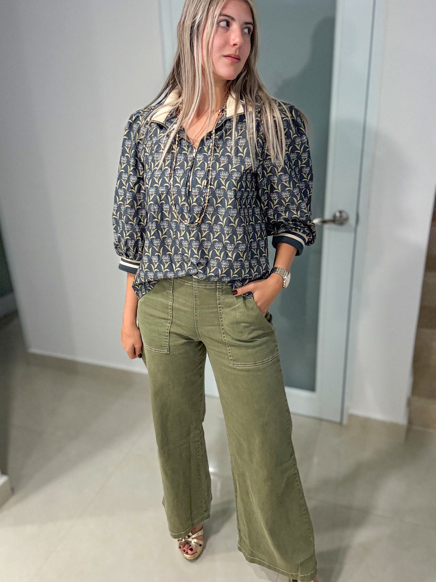 NAVY/OLIVE PRINTED BLOUSE