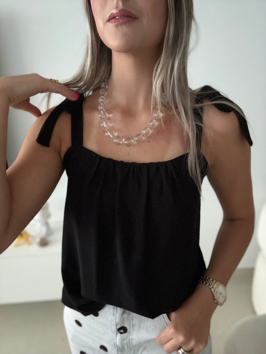 BLACK TIE TOP
