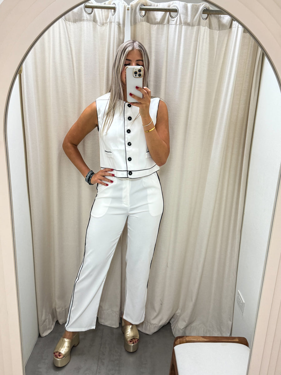 WHITE/BLACK CONTRAST VEST & PANTS SET