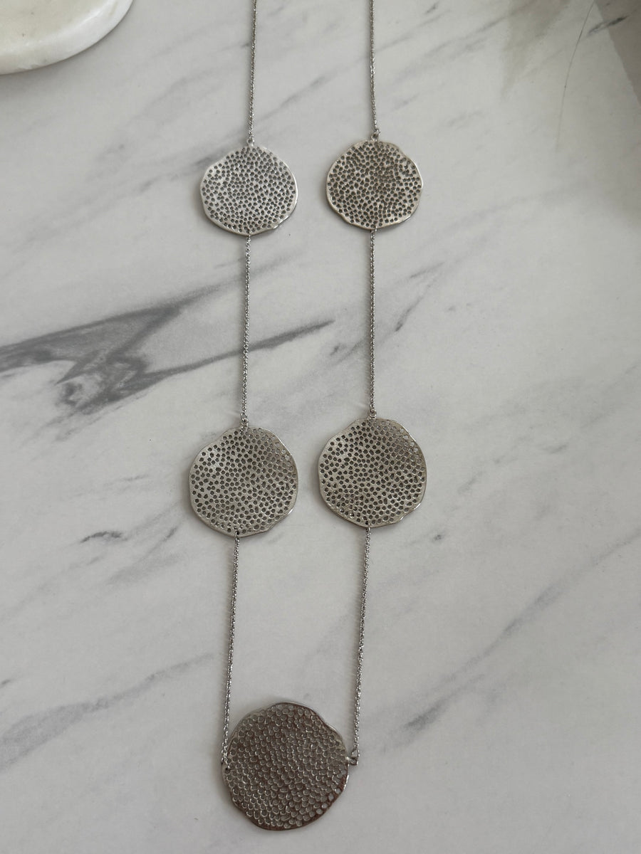 SILVER PORES LONG NECKLACE