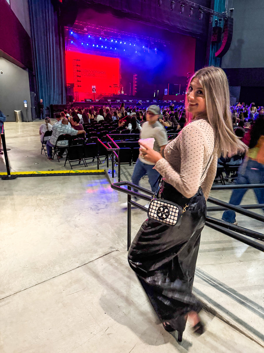 CREAM MESH RHINESTONES BLOUSE