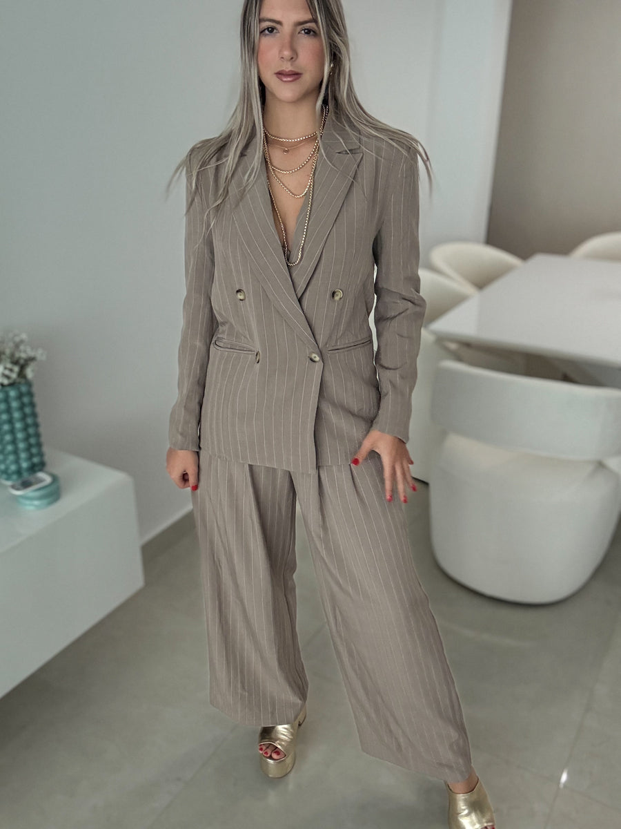 MOCHA STRIPED BLAZER
