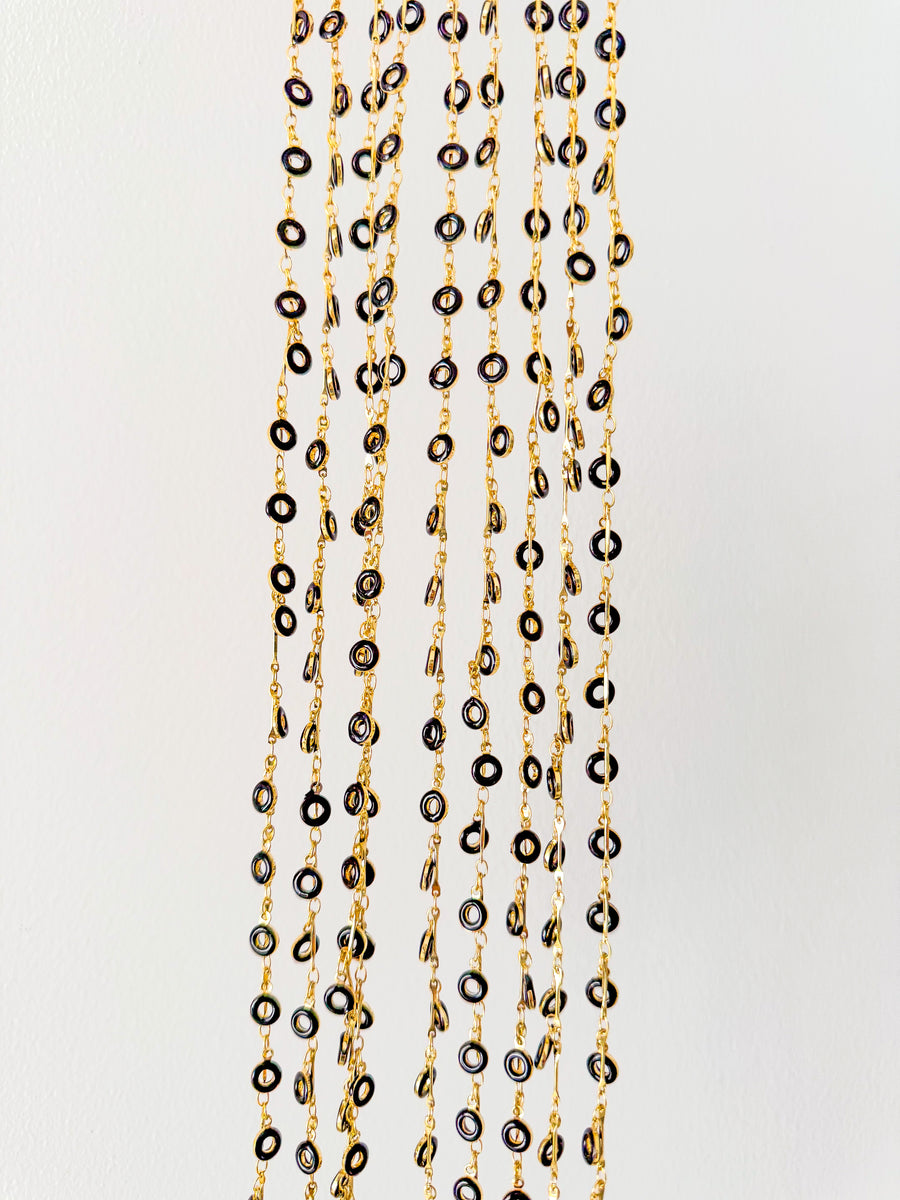 BLACK DANGLING CIRCLES NECKLACE