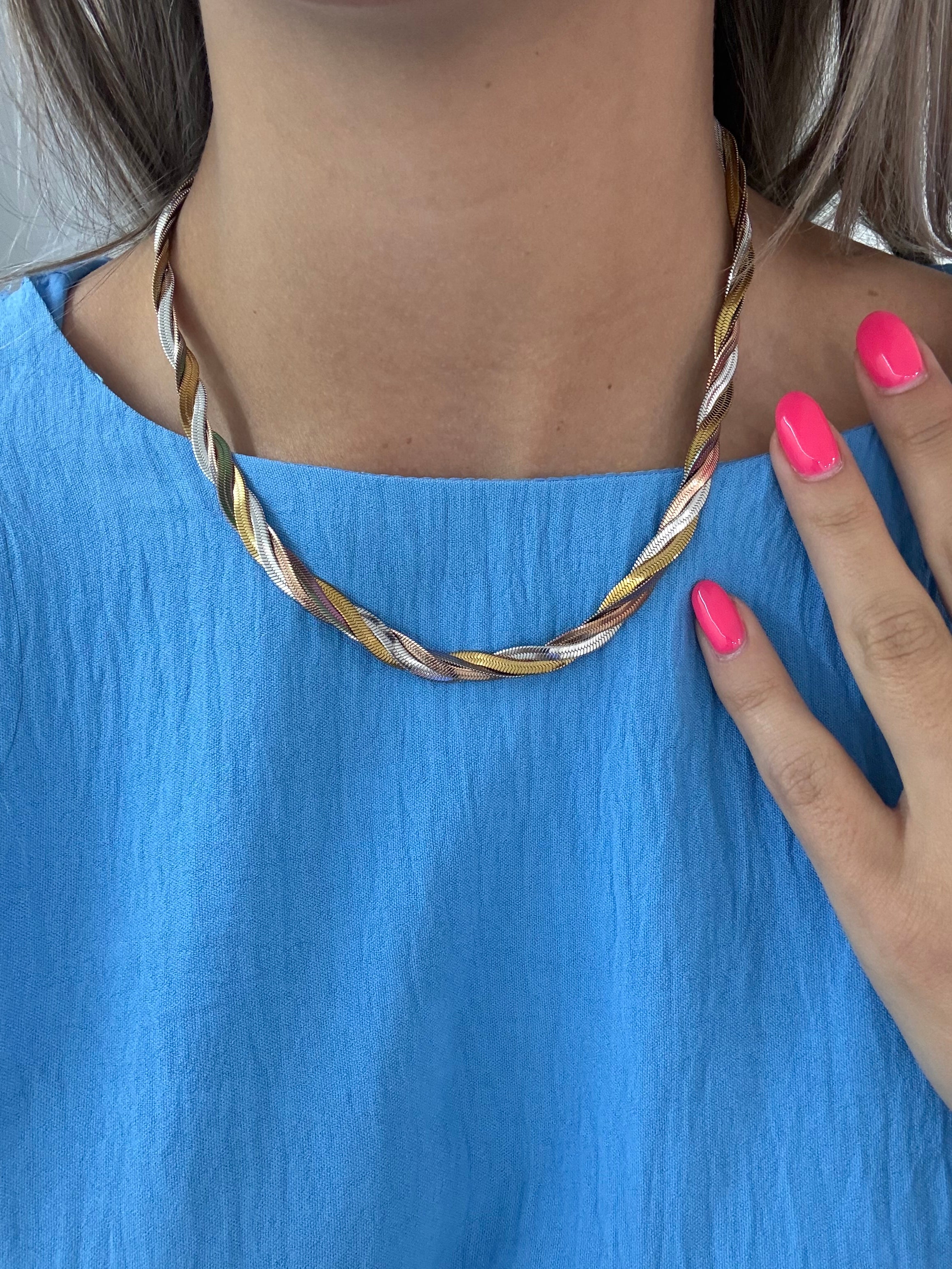 MULTICOLOR SNAKE CHAIN NECKLACE