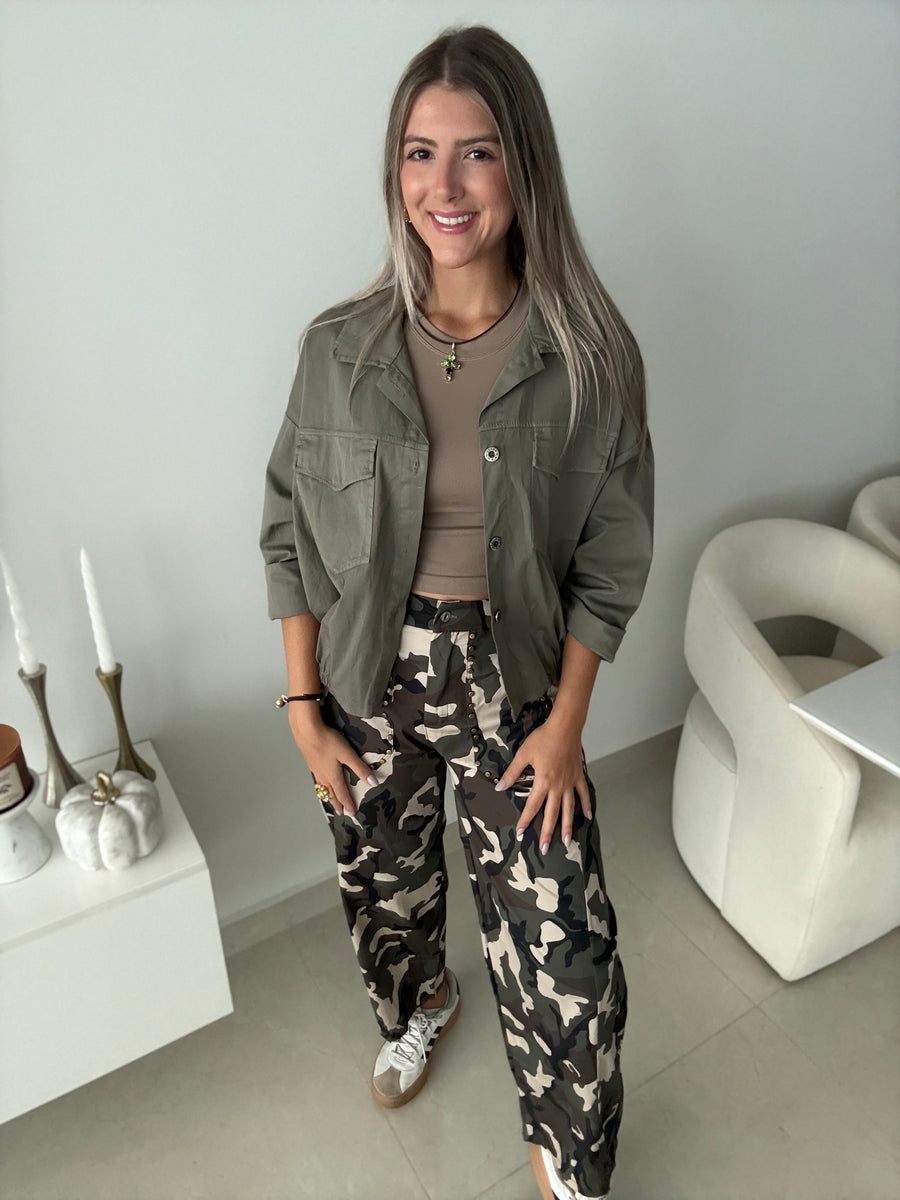 CAMO PRINT STUDDED BARREL PANTS
