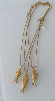 GOLD FISH NECKLACE