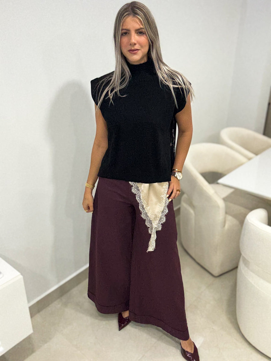 BURGUNDY WIDE LEG STRETCHY PANTS