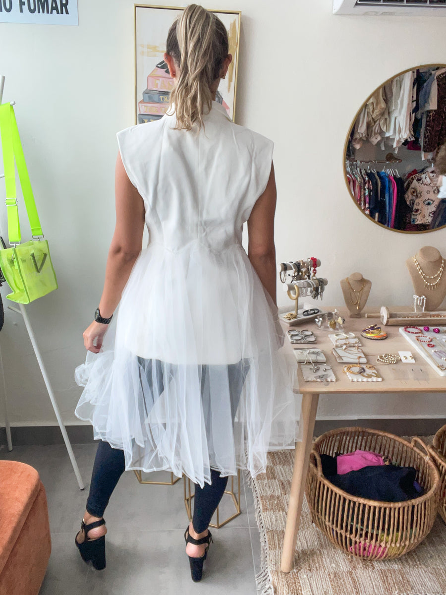 WHITE ELEGANT TULLE DETAIL VEST