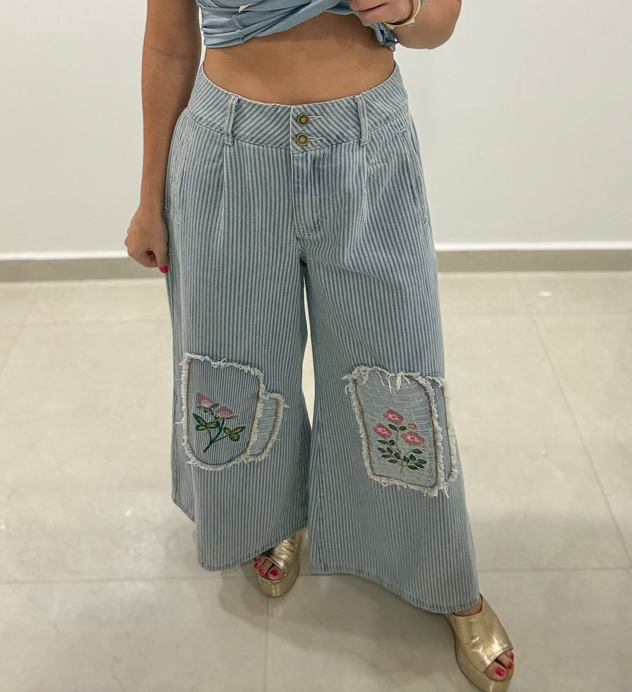 DENIM PINSTRIPED FLOWER DETAIL PANTS