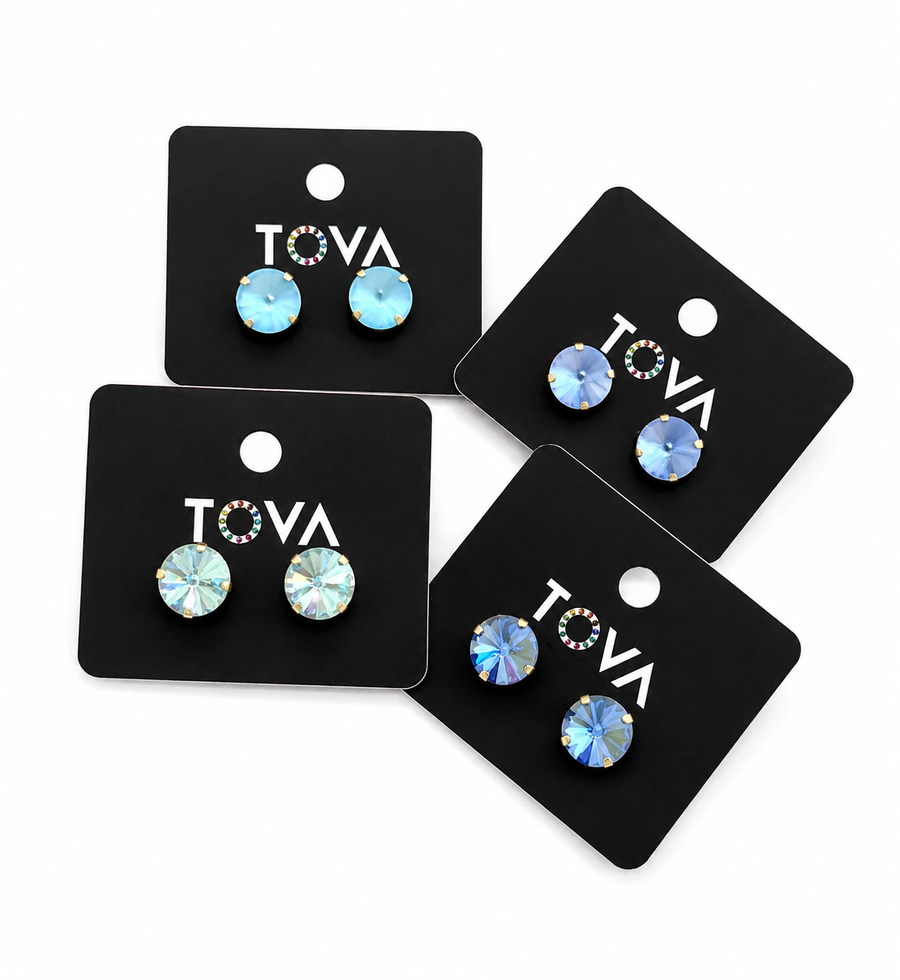 BASIC STUDS IN BLUE SHADES