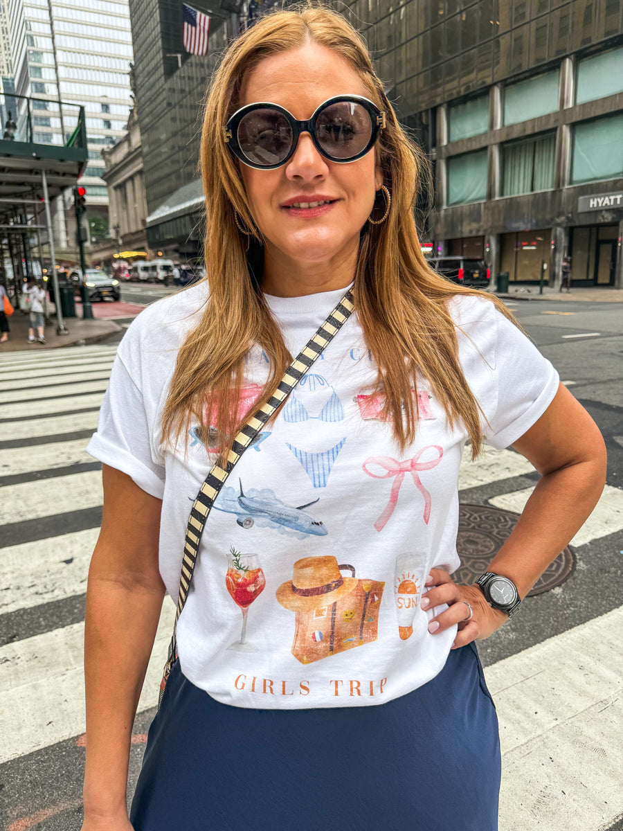 "GETAWAY CLUB GIR'LS TRIP" OVERSIZED T-HISRT