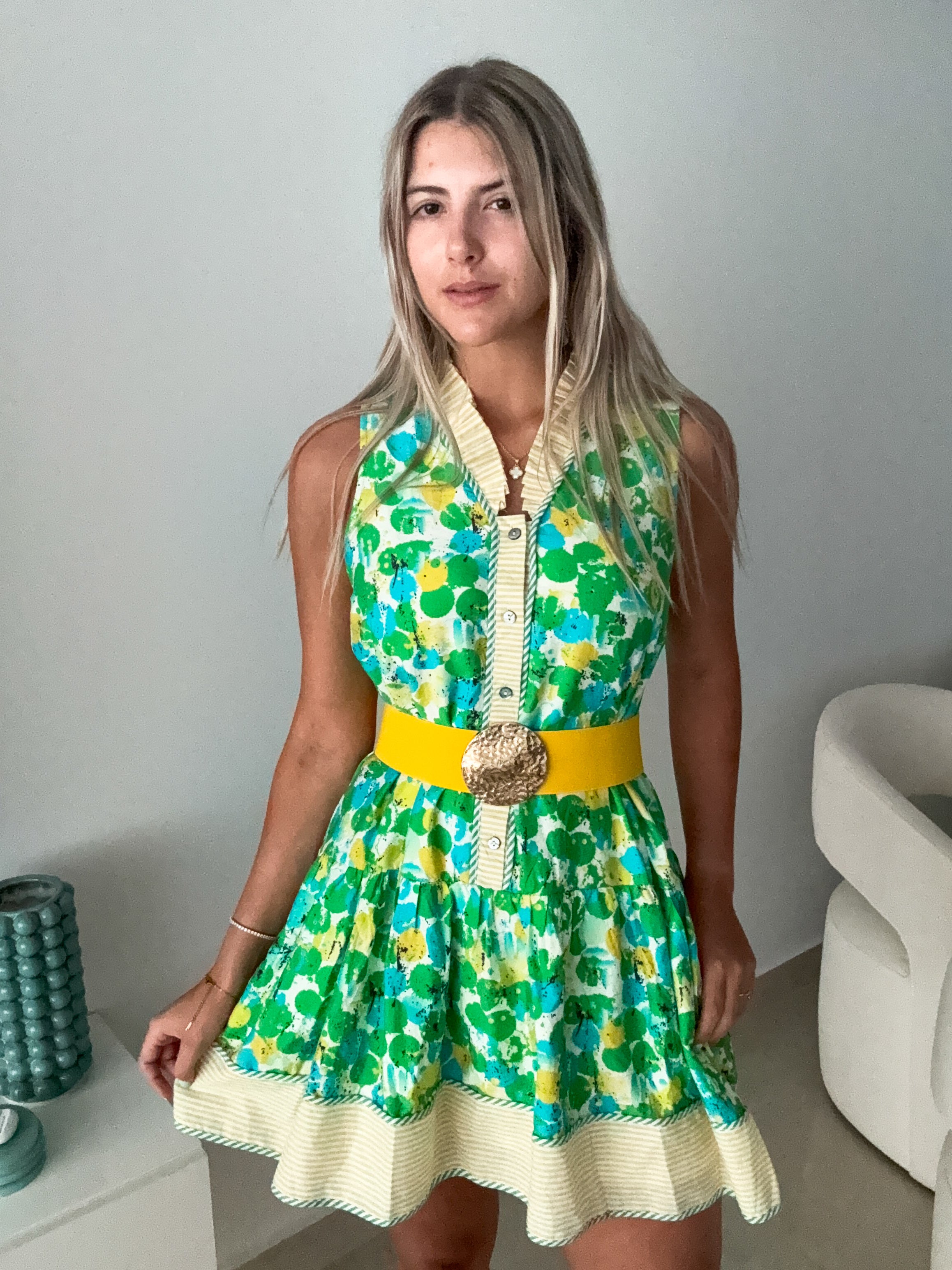 GREEN/YELLOW PRINTED SLEEVELESS SHORT DRESS