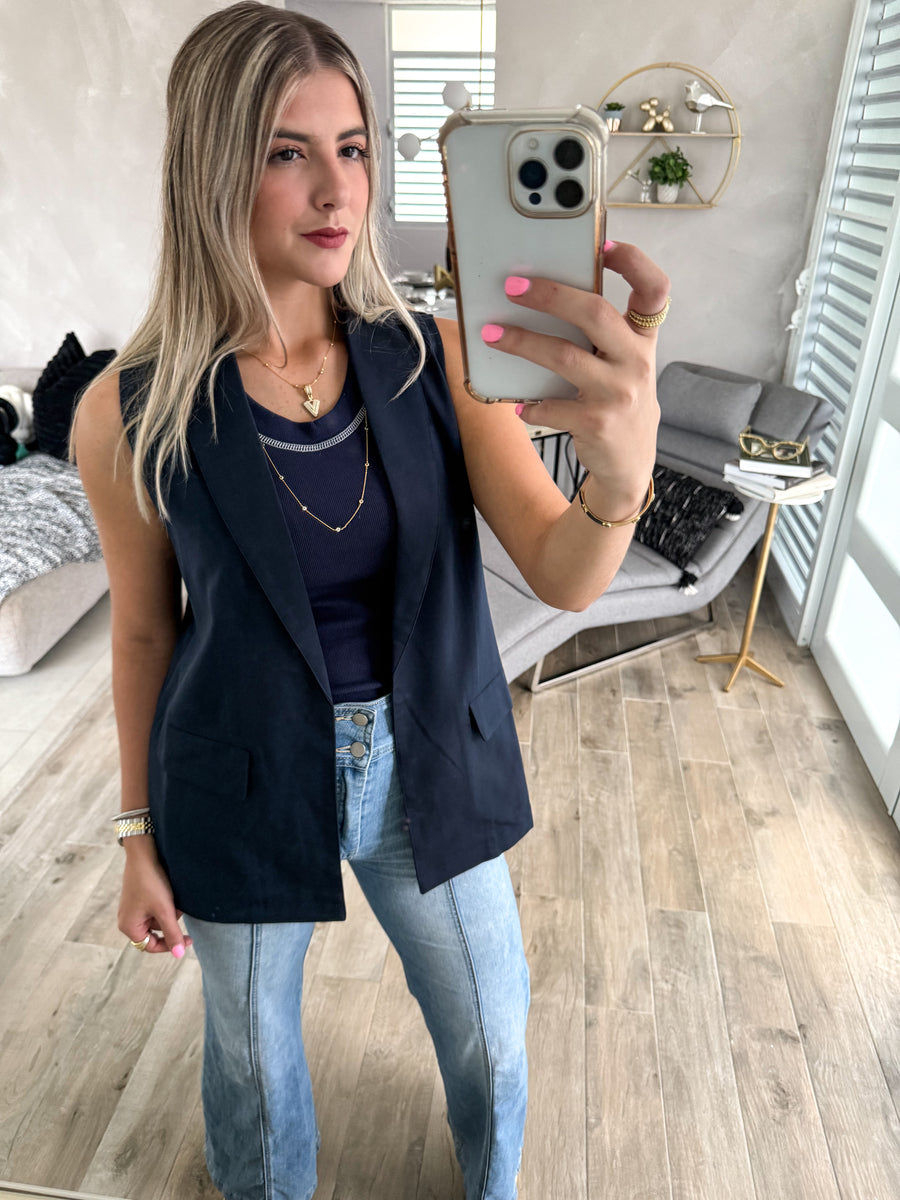 NAVY SLEEVELESS VEST BLAZER
