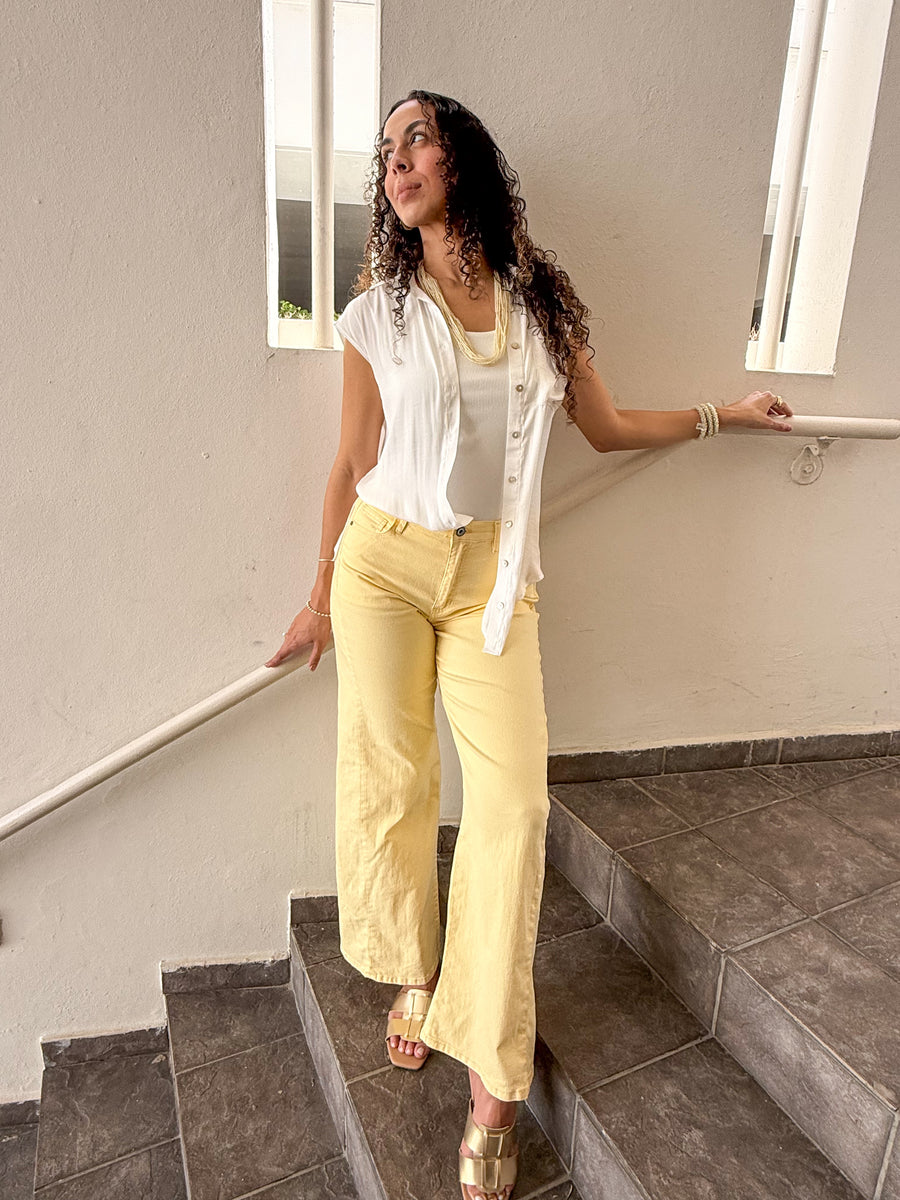 WHITE SILKY SLEEVELESS BLOUSE