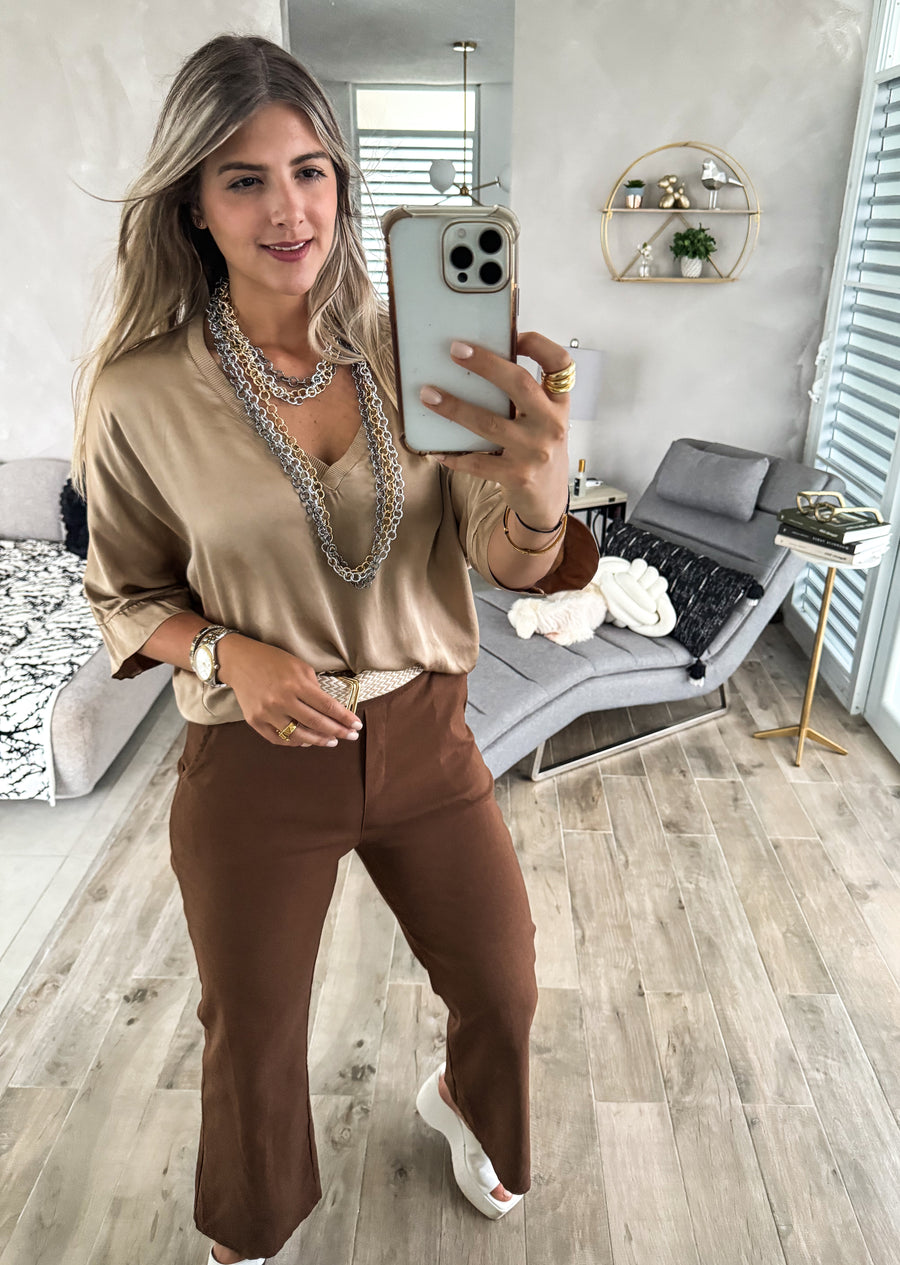 BROWN STRETCHY BELTED PANTS