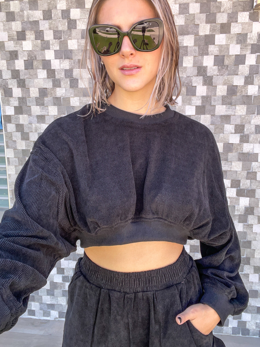 BLACK CORDUROY CROP BLOUSE