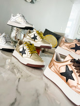 Load image into Gallery viewer, ROSE GOLD METALLIC STAR TENIS SHOES
