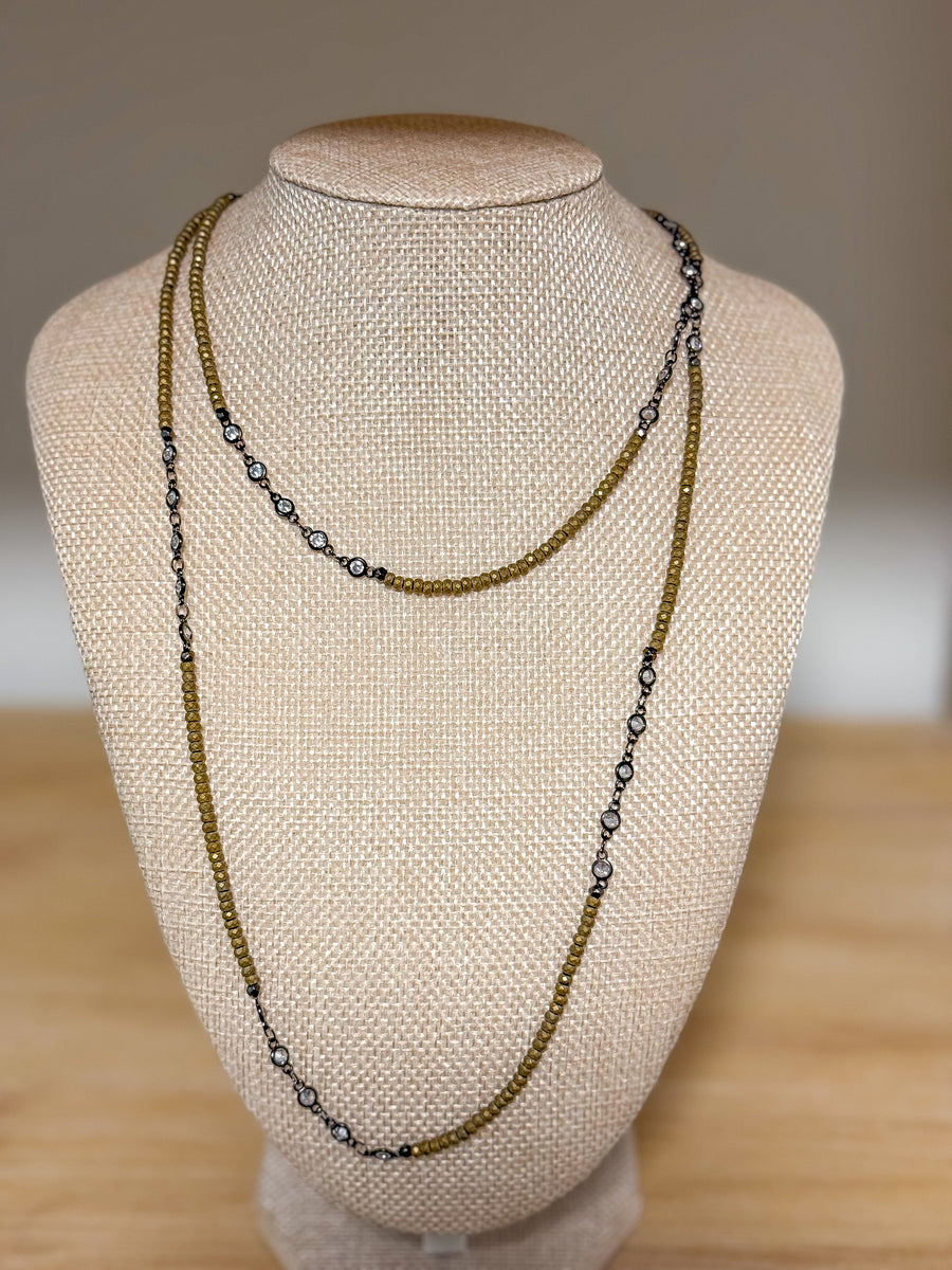 OLIVE BLACK NECKLACE