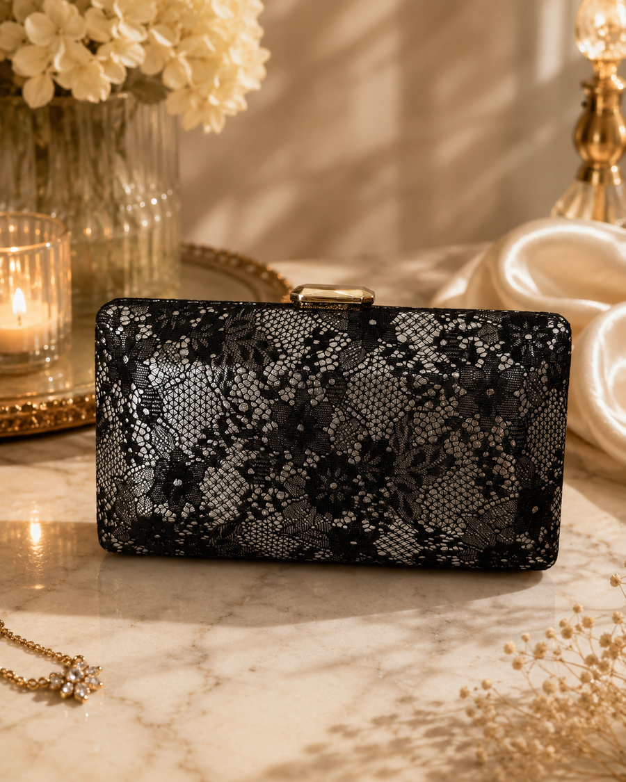 LACE TRICOLOR CLUTCH