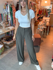 OLIVE PANTS