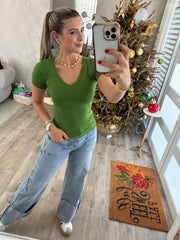 SHORT SLEEVES V-NECK BASIC TOP