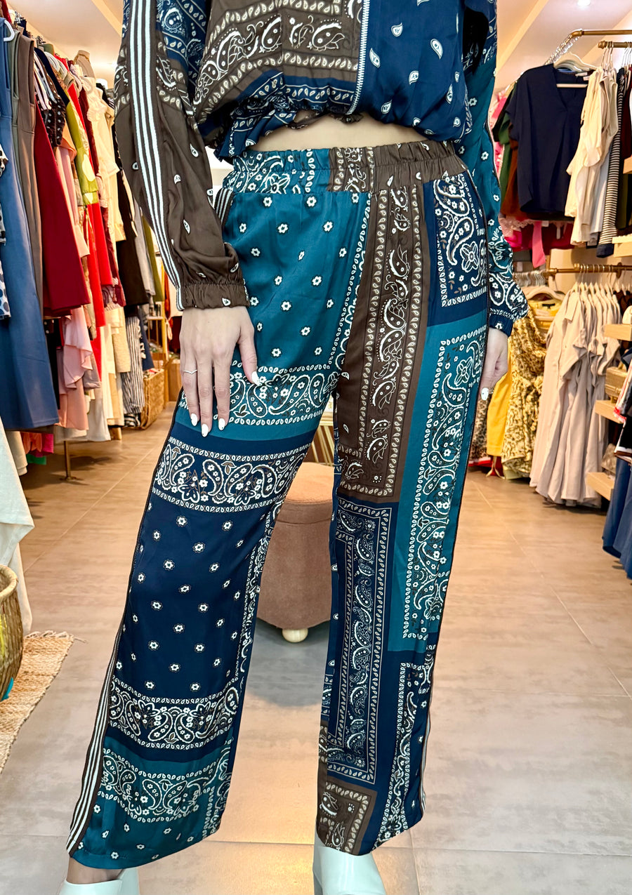 BLUE/BROWN BANDANA PRINT PANTS