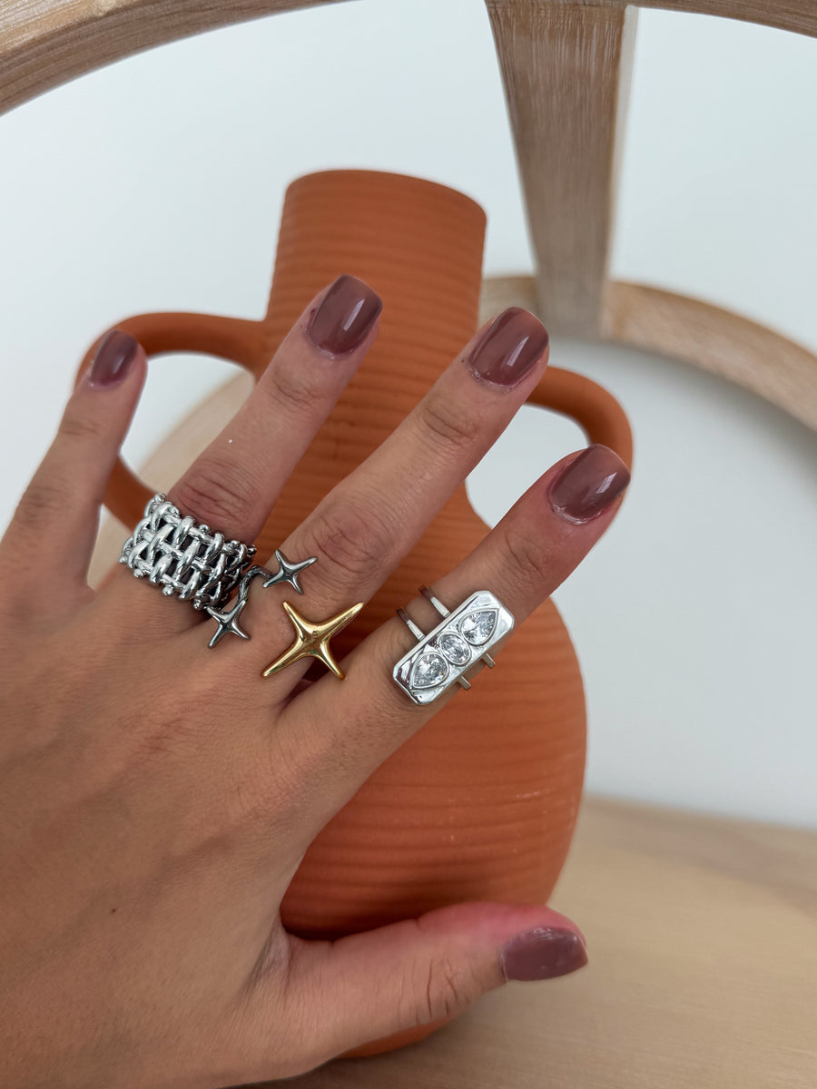 GORGEOUS RINGS