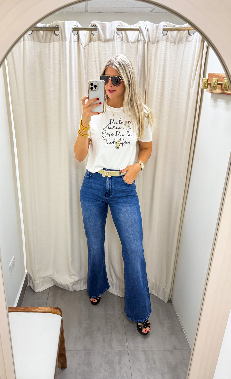 WHITE CAFÉ & RON MID-LENGTH T-SHIRT
